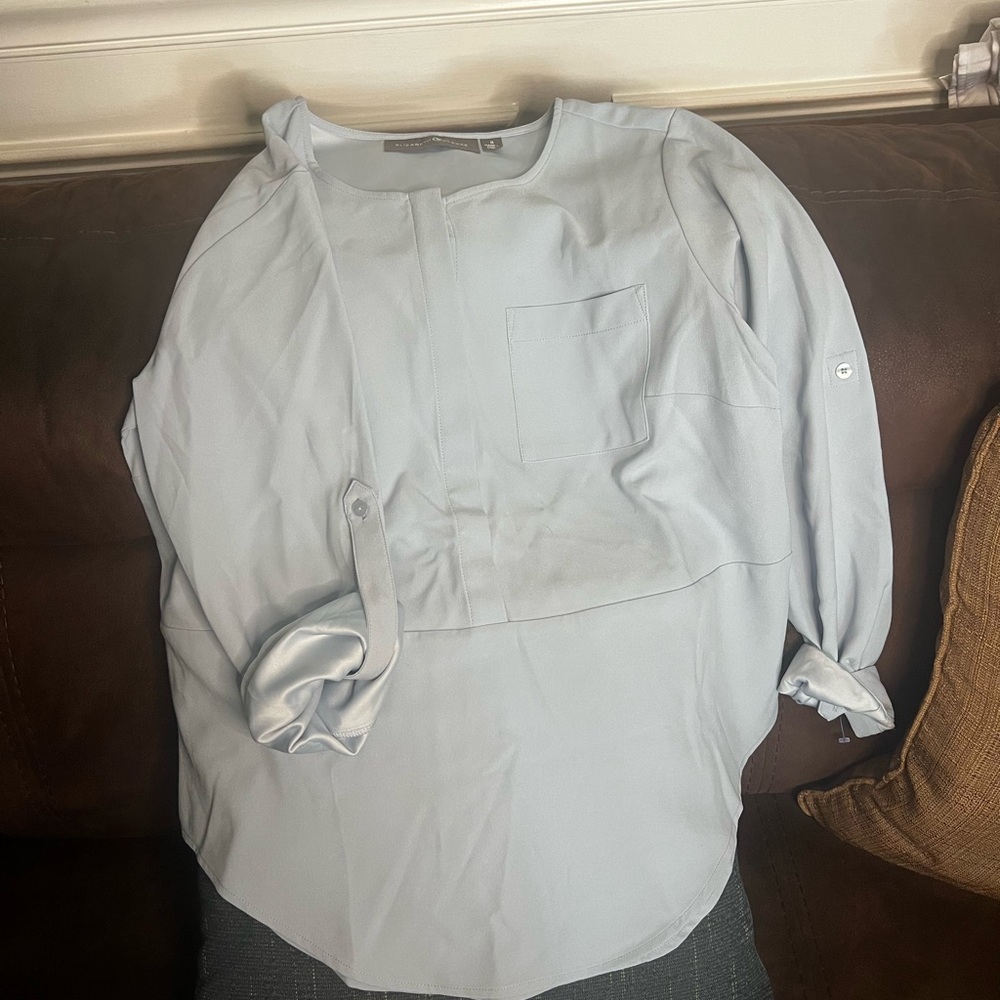 Elizabeth & Clarke Stain-Repellent Woven Top w/ Roll-Tab Sleeve Sky Blue Size 8